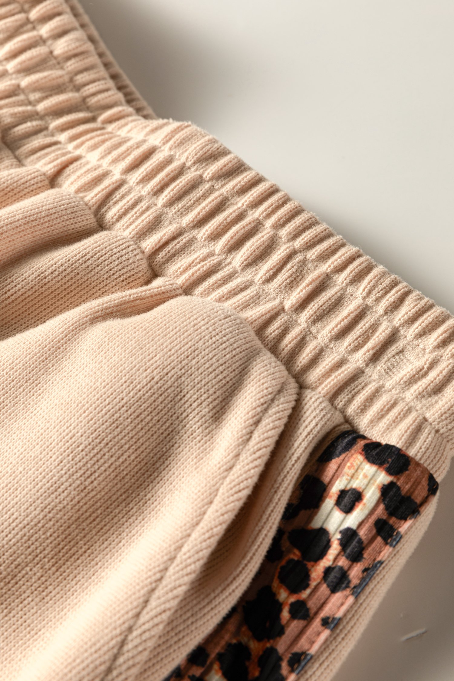 Parchment Leopard Trim Zipped Short Sleeve Casual Set - Image 8