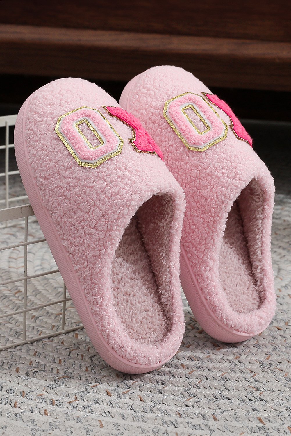 Pink XO XO Glitter Trim Letter Patched Plush House Slippers - Image 2