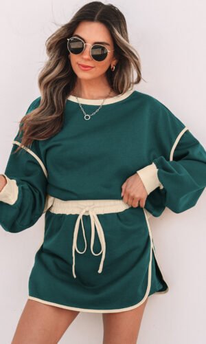 Evergreen Color Contrast Loose Pullover and Lace-up Waist Skort Set