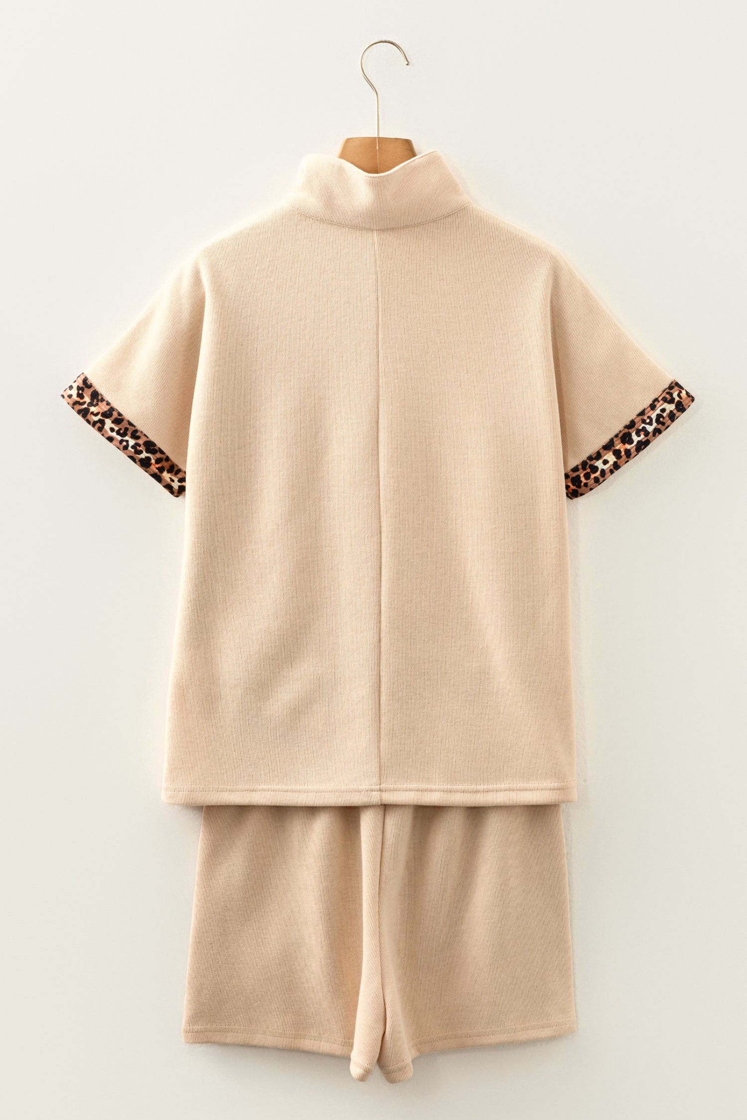 Parchment Leopard Trim Zipped Short Sleeve Casual Set - Image 7