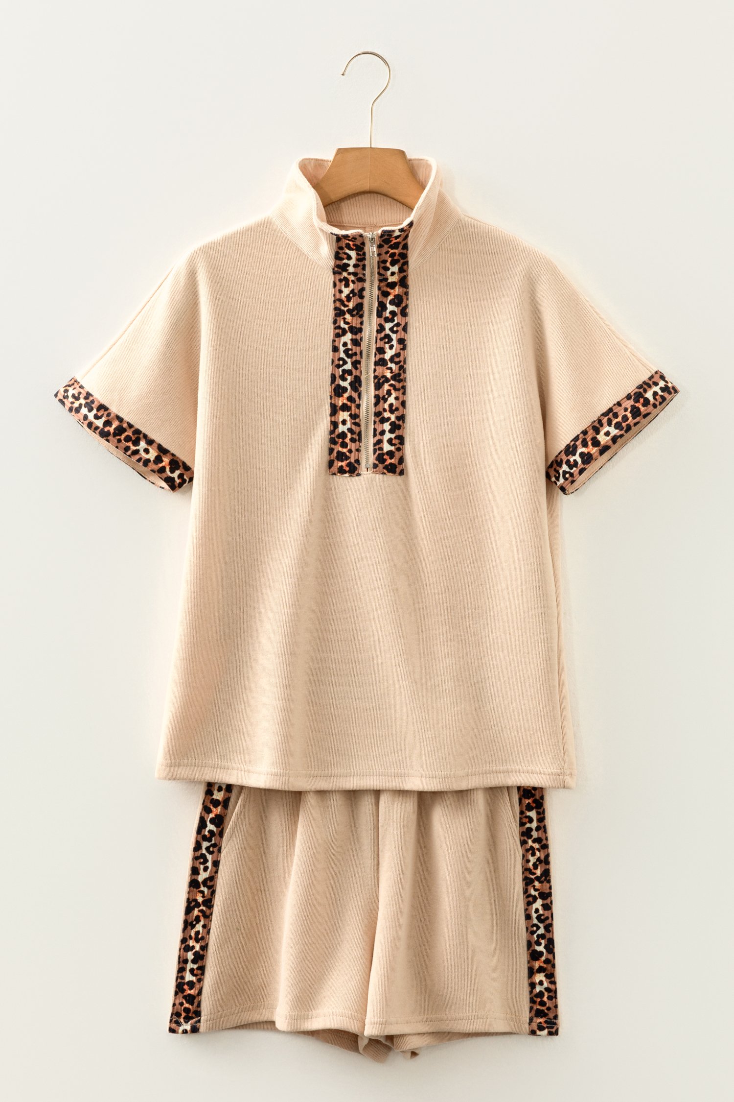 Parchment Leopard Trim Zipped Short Sleeve Casual Set - Image 6
