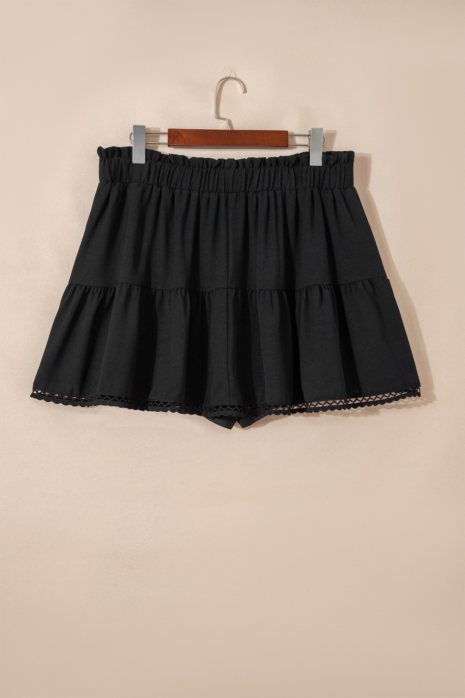 Black Plus Size Frilled Elastic Waist Lace Trim Boho Ruffled Shorts - Image 4